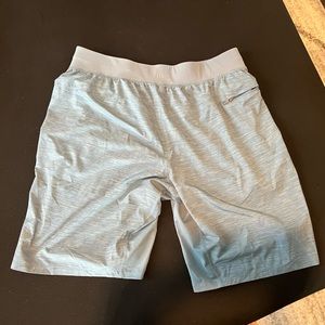 Lululemon THE short unlined Mens XL
